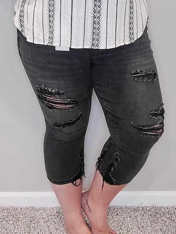 Judy Blue: Distressed Black Capri Jean