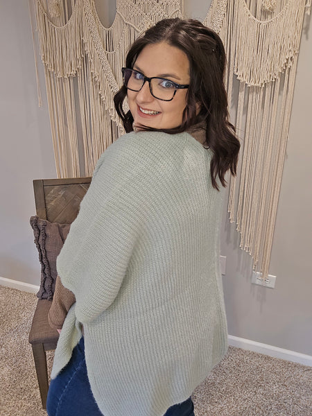 Chic Boucle Cozy Cardigan Poncho