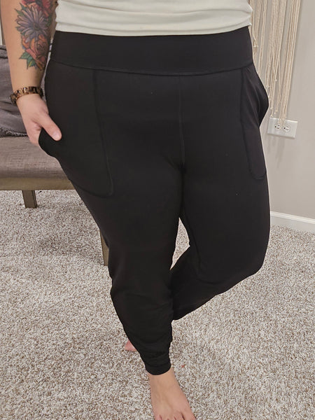 Kacie's Favorite Jogger Leggings in Black