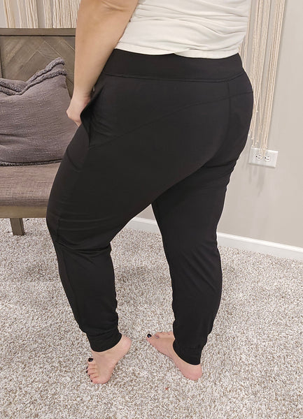 Kacie's Favorite Jogger Leggings in Black