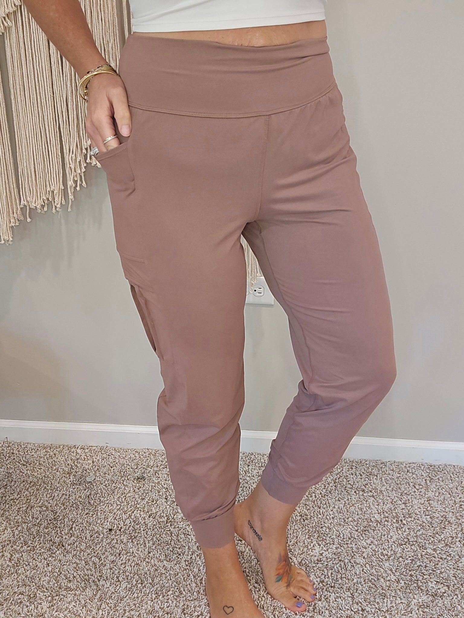 Kacie's Favorite Cargo Jogger Pant - Clay Rose